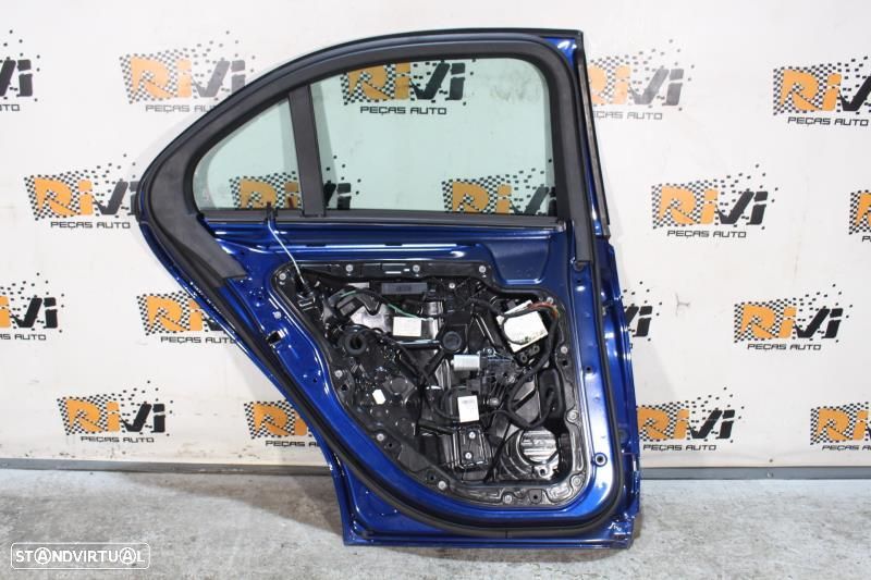 Porta Trás Esquerda Mercedes-Benz C-Class (W205)  Porta Traseira Esque - 10