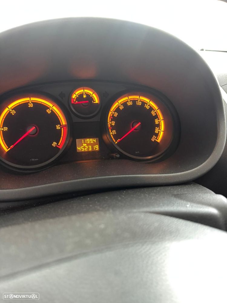 Opel Corsa - 7
