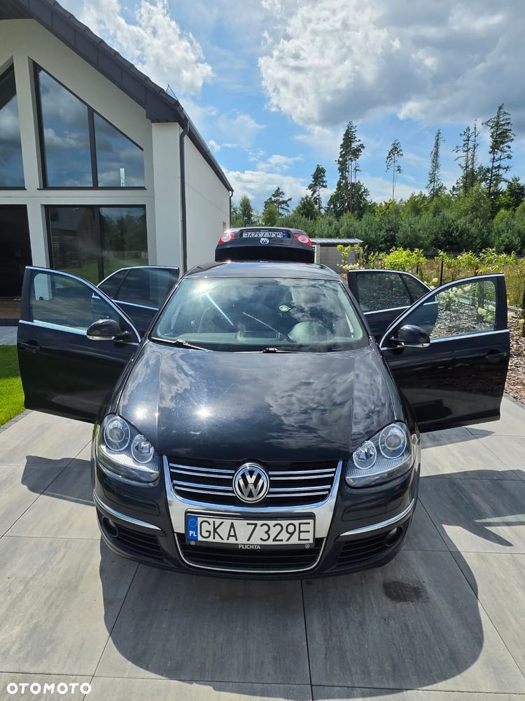 Volkswagen Jetta 2.0 TDI DPF Comfortline - 16