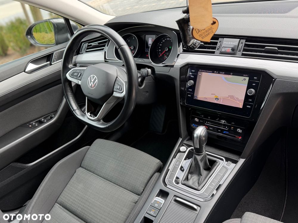 Volkswagen Passat Variant 2.0 TDI SCR DSG Business - 16