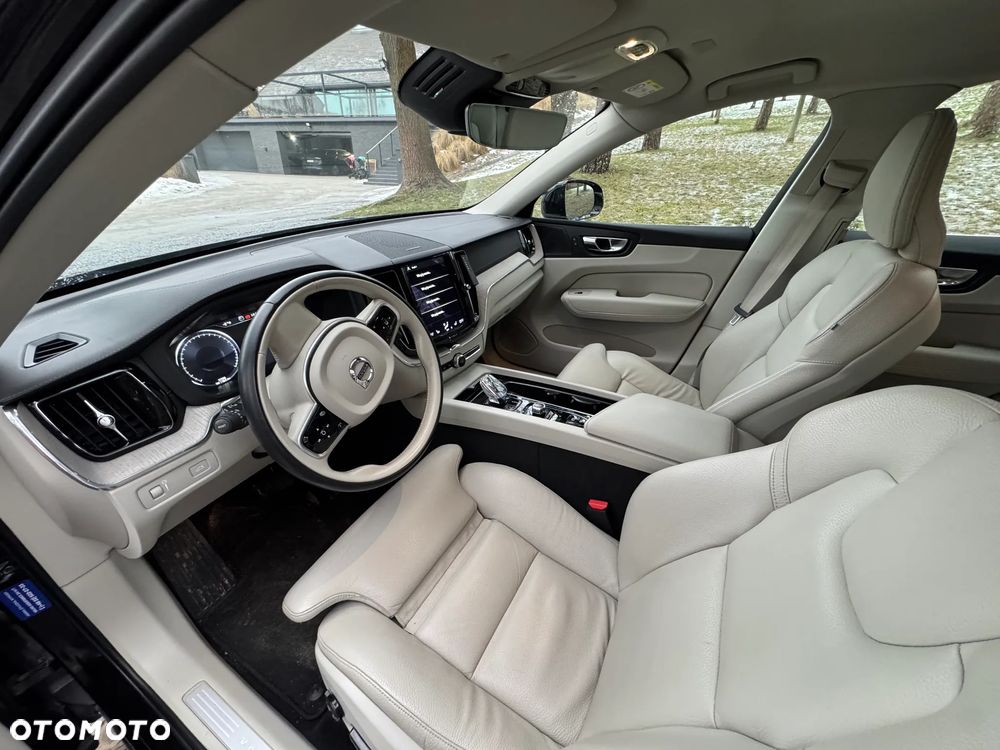 Volvo XC 60 T5 GPF AWD Inscription - 4