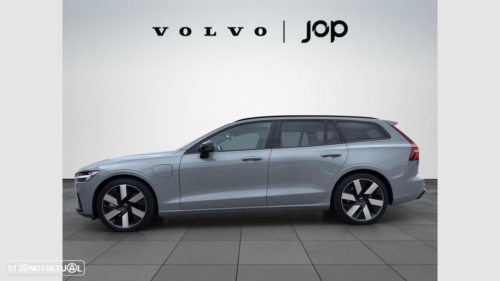 Volvo V60 2.0 T6 AWD TE Plus Dark - 2