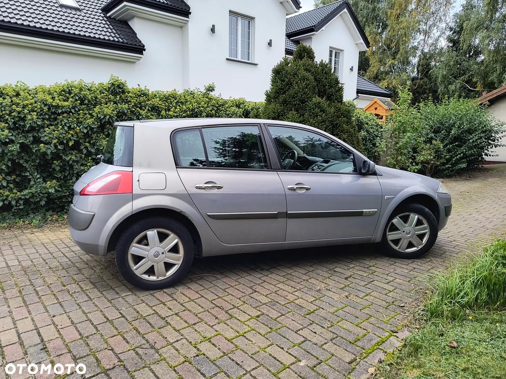Renault Megane 2004 photo 2