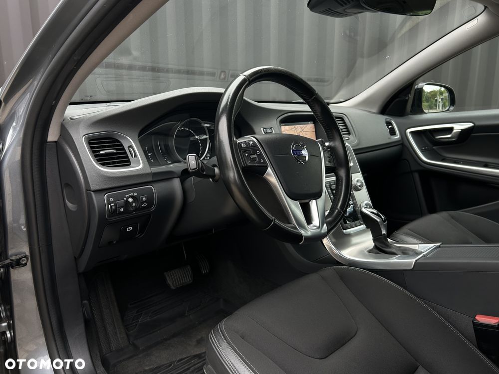 Volvo V40 Cross Country D3 Geartronic Momentum - 18