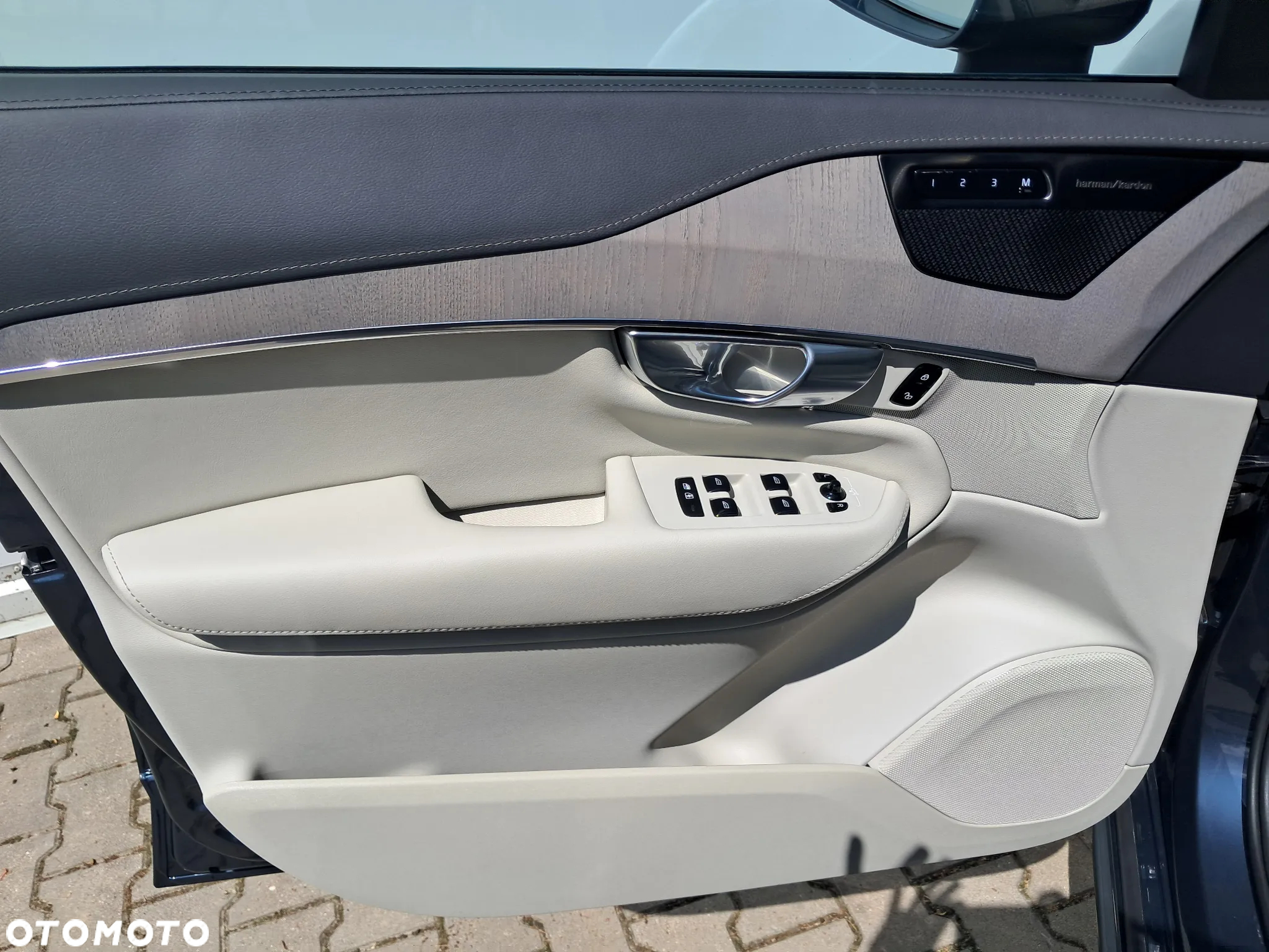 Volvo XC 90 - 11
