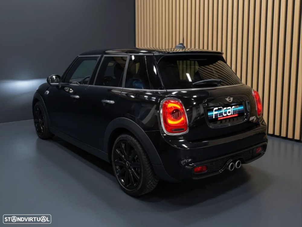 MINI 5 Portas Cooper SD Auto - 6