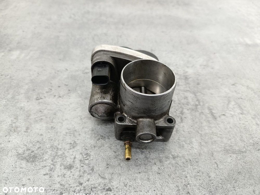 PRZEPUSTNICA RENAULT CLIO III 8200190230  8200171134-B VDO 1.6 16V - 3