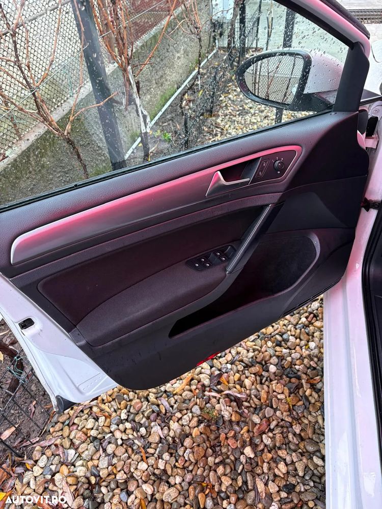 Volkswagen Golf 1.6 TDI - 21