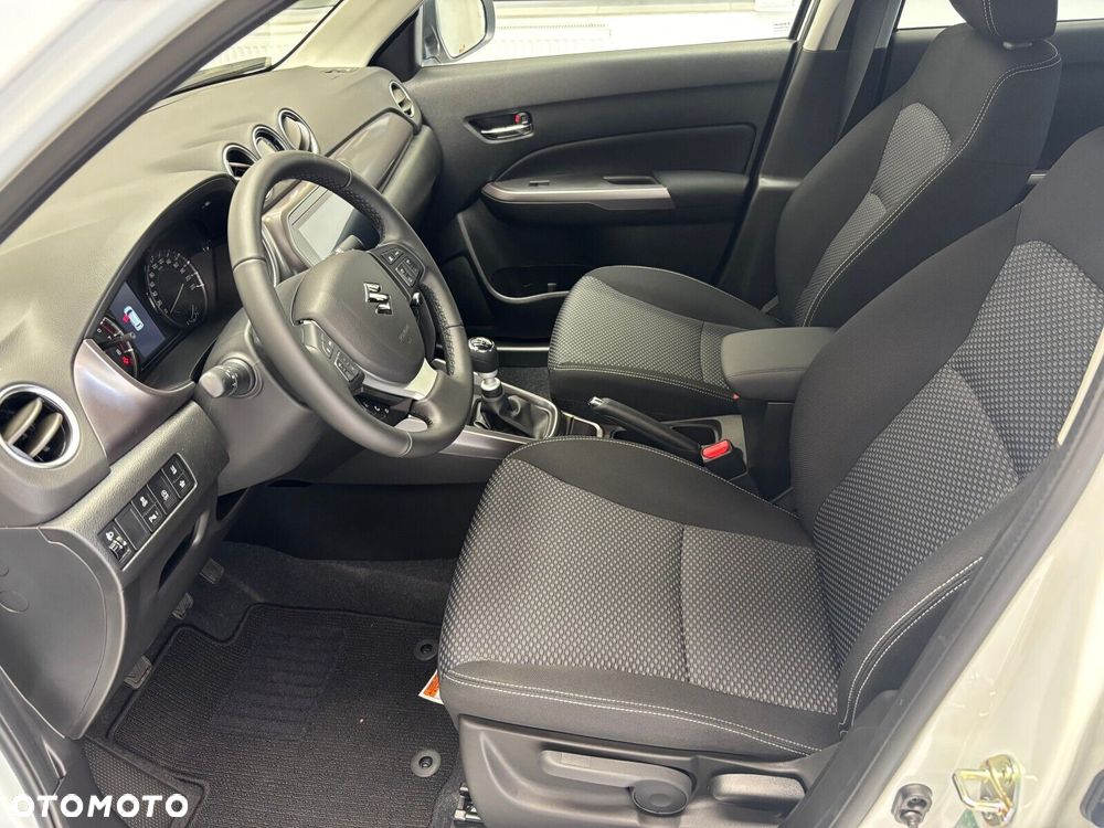 Suzuki Vitara - 8