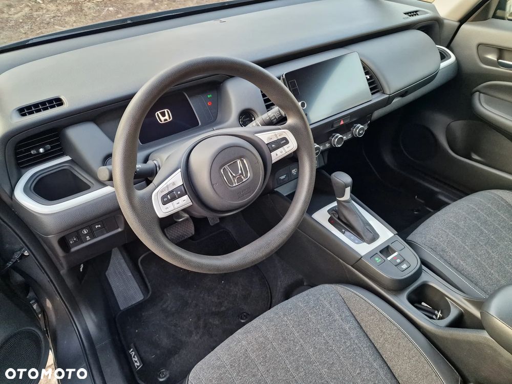 Honda Jazz ver-1-5-i--vtec-cvt-dynamic - 14