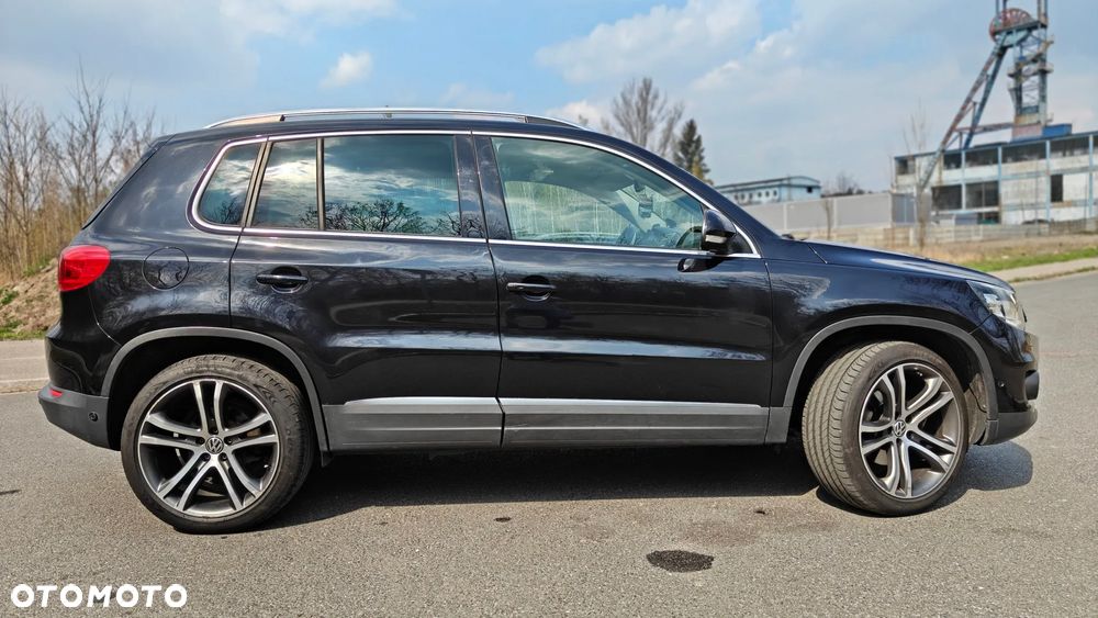 Volkswagen Tiguan 2.0 TDI DPF 4Motion BlueMotion Technology DSG Exclusive - 9