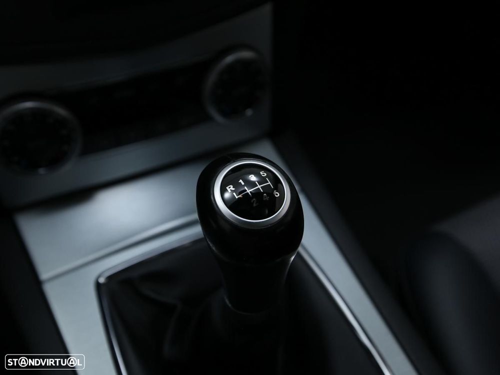 Mercedes-Benz C 200 - 24