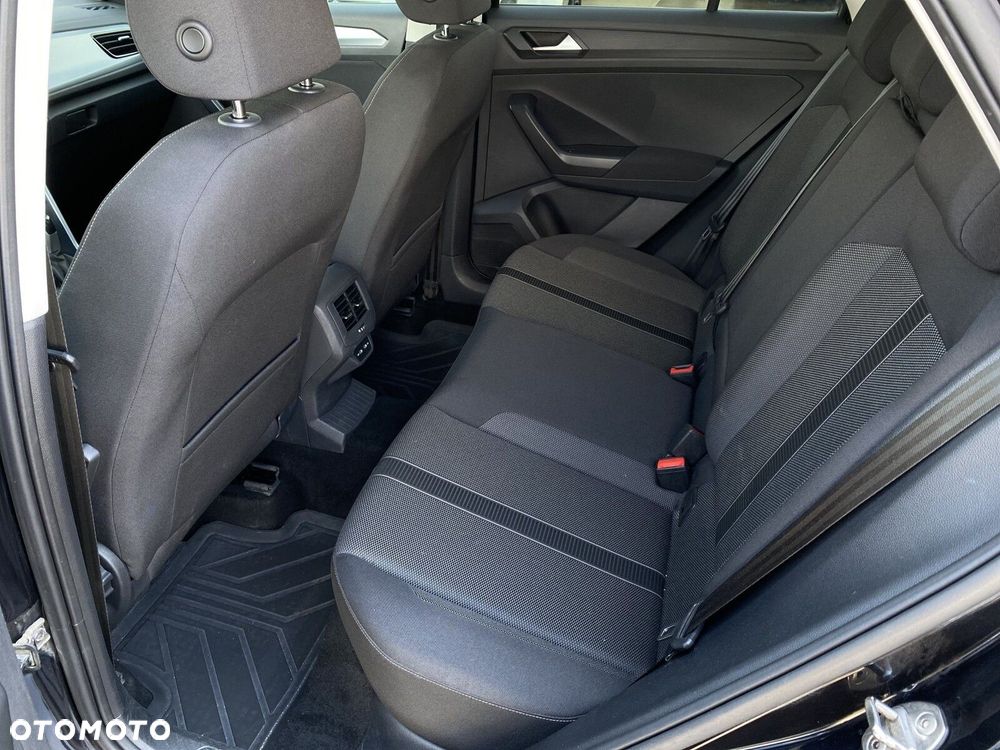 Volkswagen T-Roc 1.5 TSI Life DSG - 25