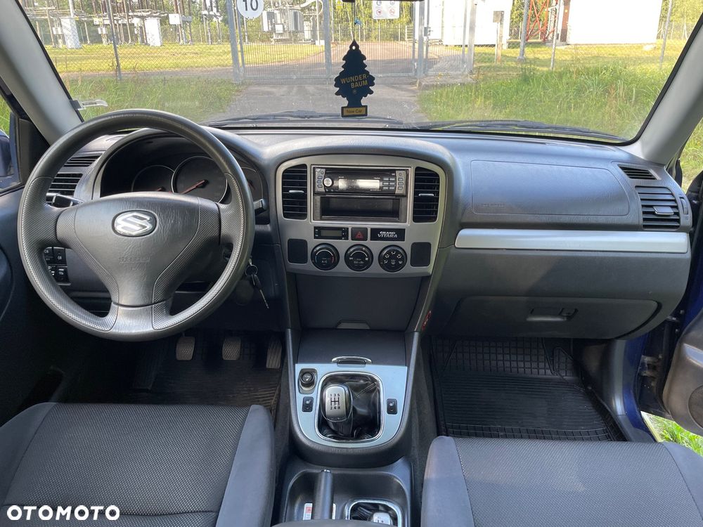 Suzuki Grand Vitara 2.0 Comfort - 10