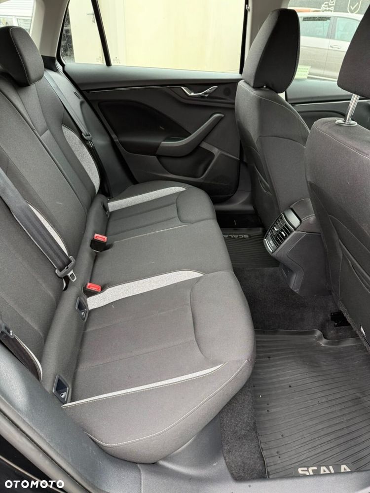 Skoda Scala 1.0 TSI Selection DSG - 27