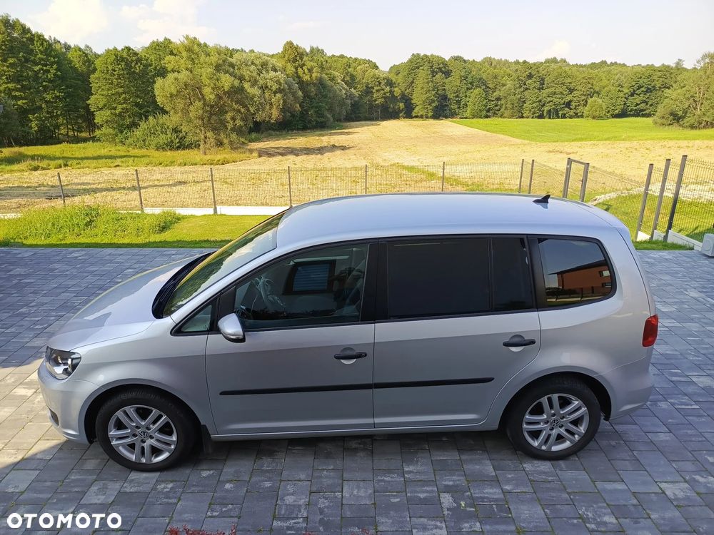 Volkswagen Touran 1.6 TDI DPF BlueMotion Technology Comfortline - 8
