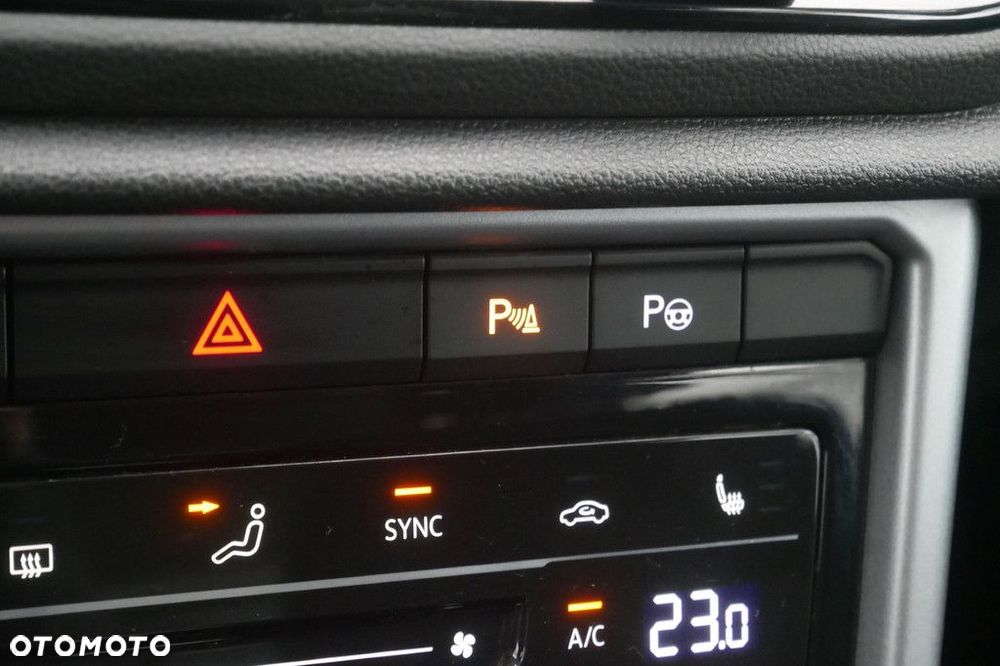 Volkswagen T-Roc 1.5 TSI Life DSG - 17