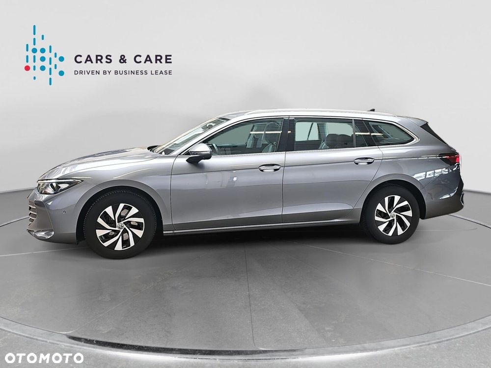 Volkswagen Passat - 31