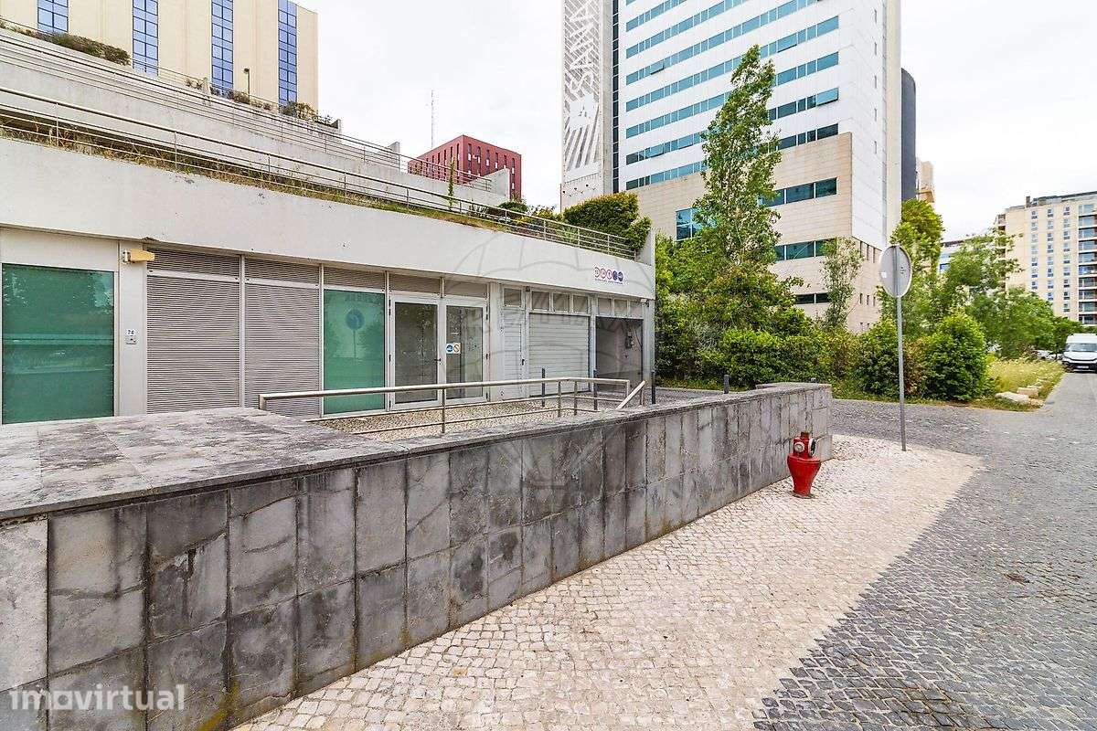 Garagem  para venda - Grande imagem: 2/8