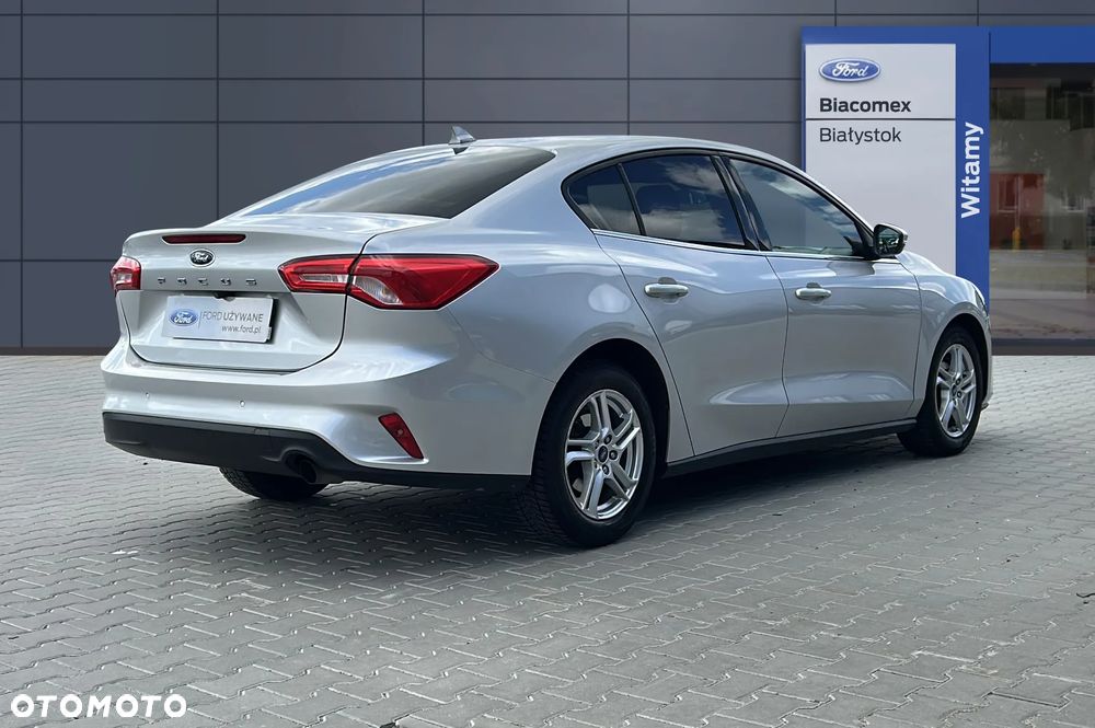 Ford Focus 1.0 EcoBoost Trend - 5