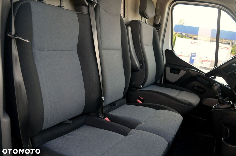 Nissan NV 400 - 15