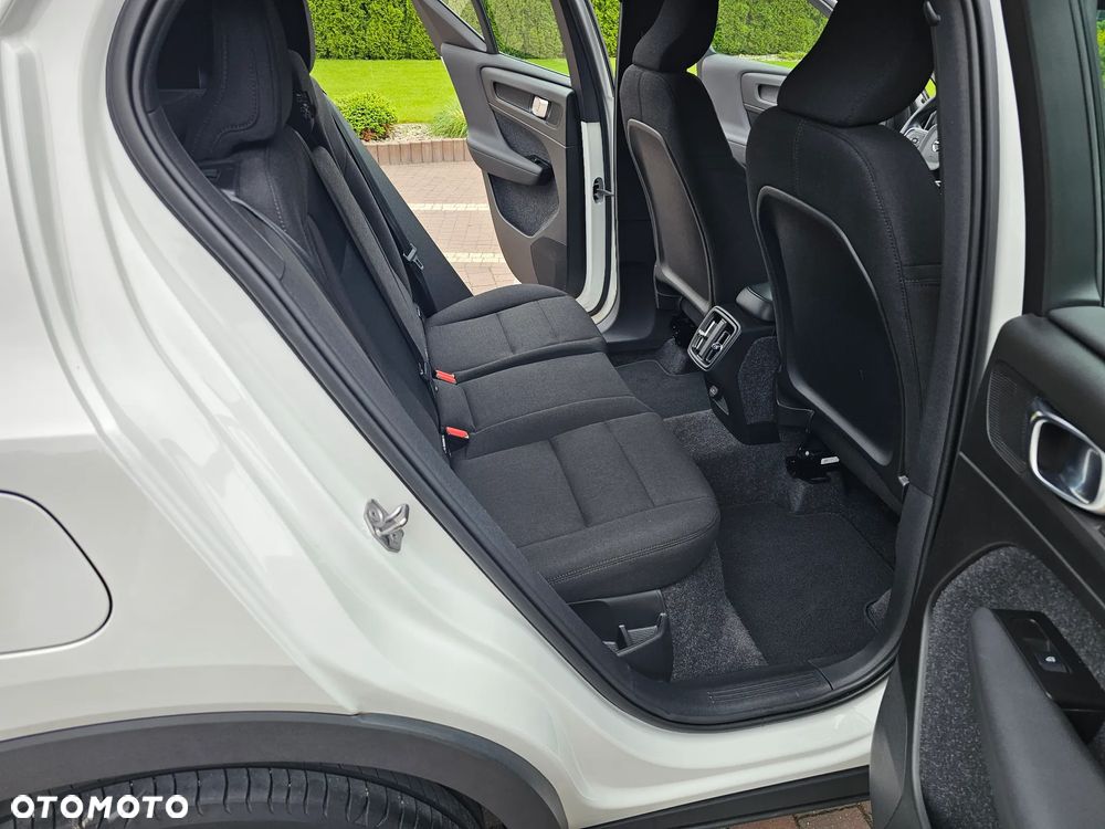 Volvo XC 40 T3 Momentum - 14