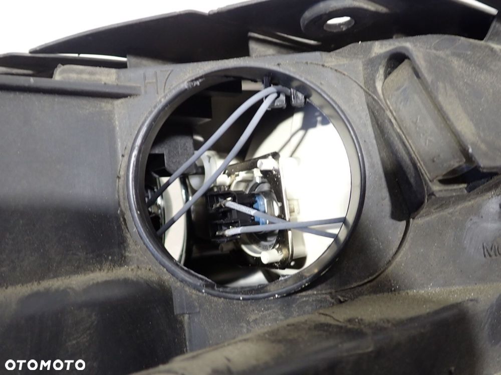 LAMPA LEWA PRZEDNIA VOLKSWAGEN PASSAT B6 - 10