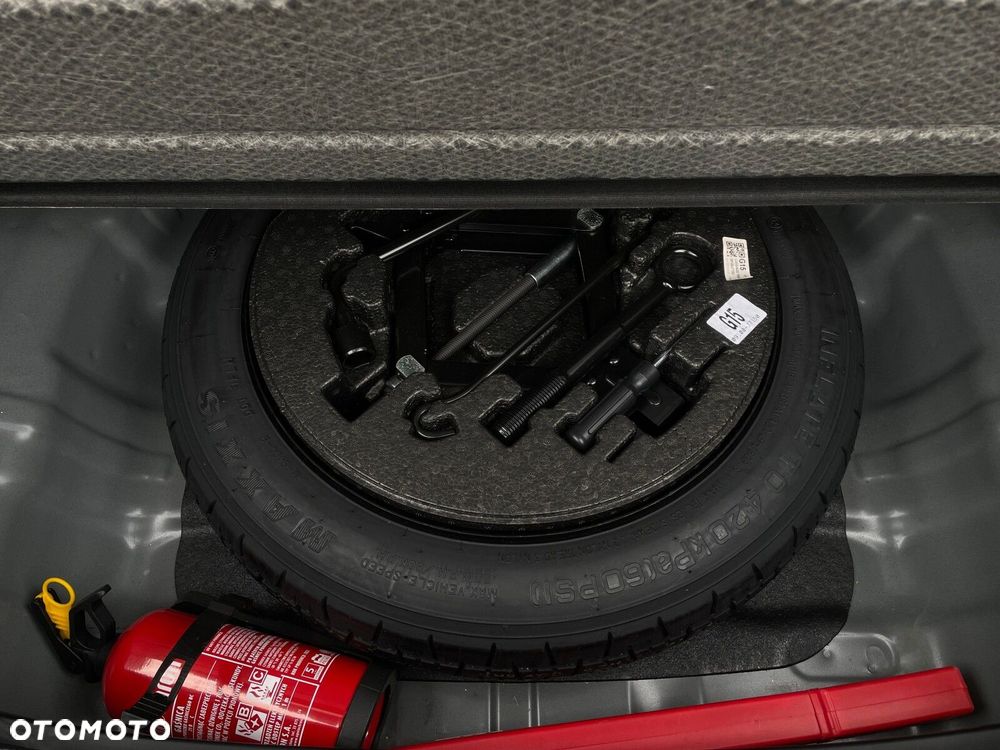 Kia XCeed 1.5 T-GDI Business Line DCT - 14