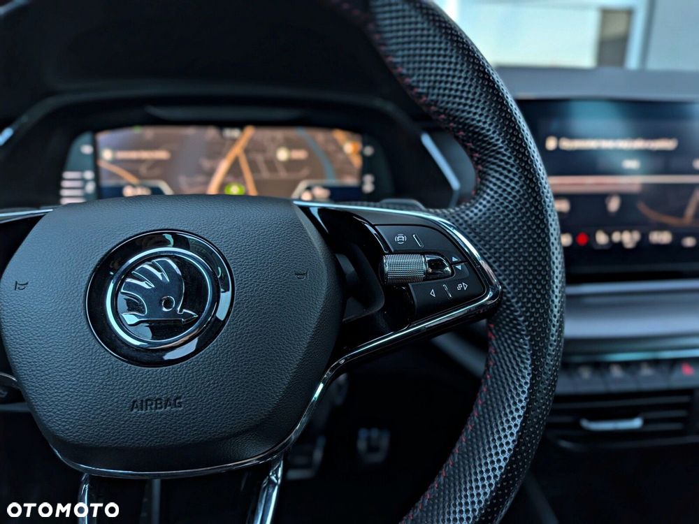 Skoda Octavia 2.0 TDI RS DSG - 19