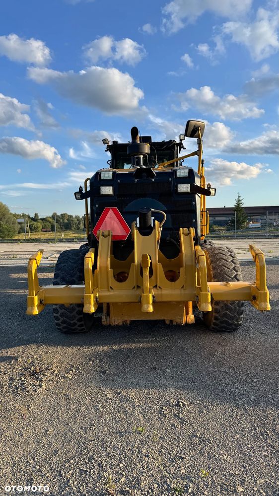 Caterpillar 120 M2 AWD - 6