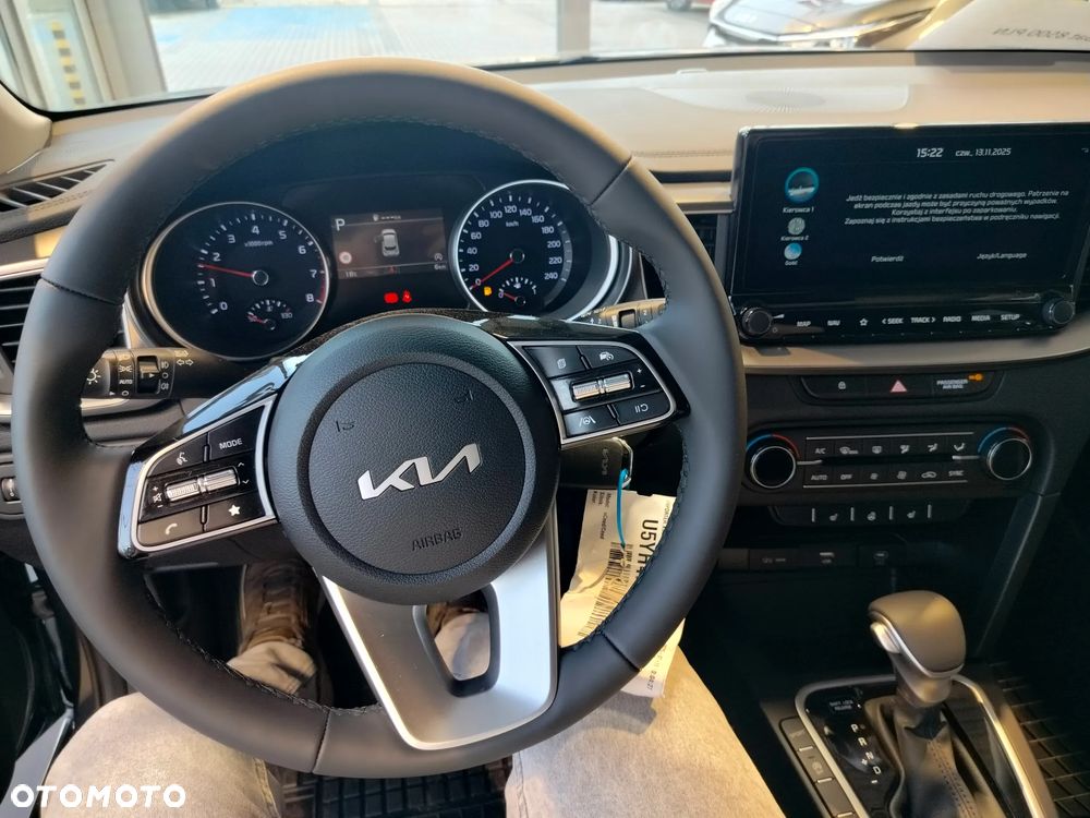 Kia XCeed ver-1-5-t--gdi-m-dct - 10
