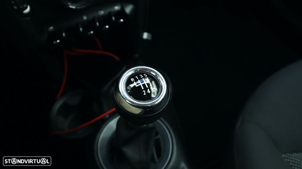 MINI 3 Portas Cooper D - 42