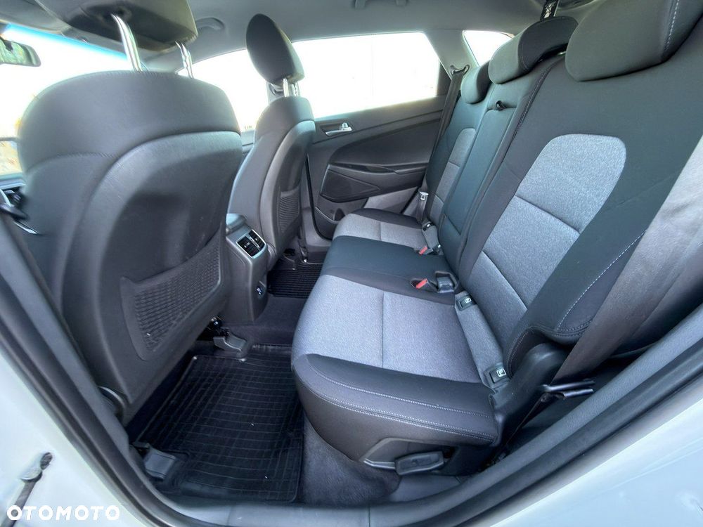 Hyundai Tucson blue 1.6 CRDi 2WD Style - 32