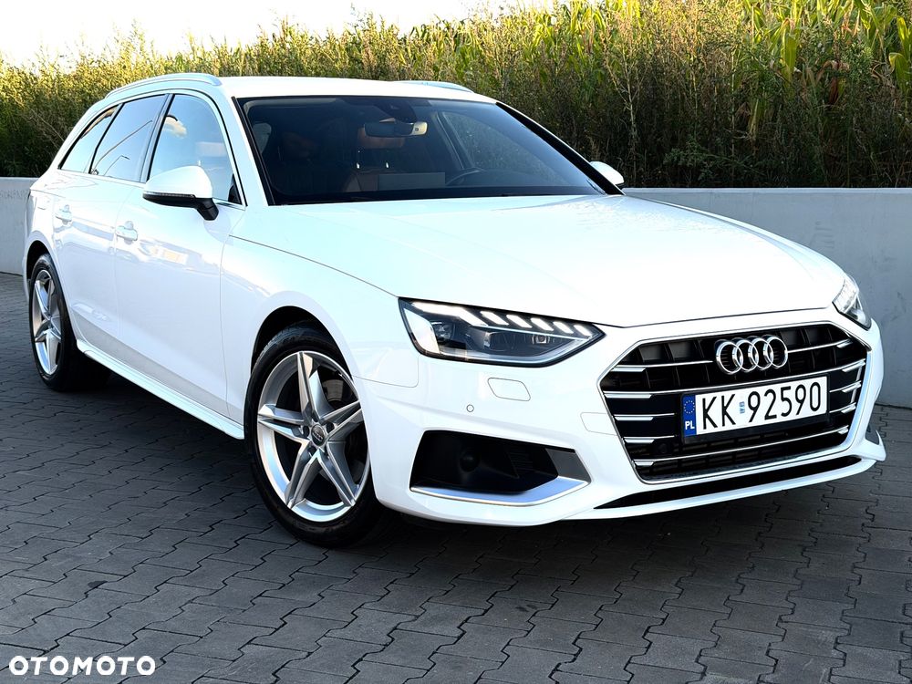 Audi A4 Avant 40 TFSI Sport S tronic - 1