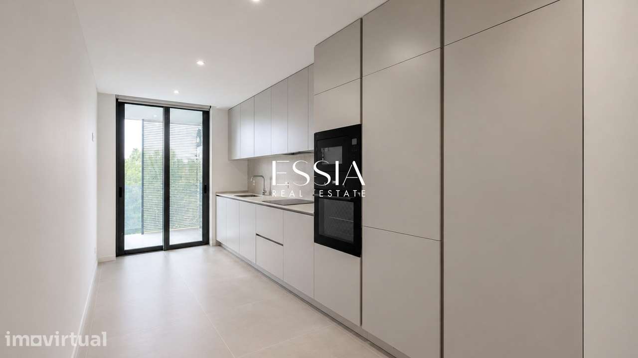 Apartamento T3 com Varanda de 38 m² e Box para 2 Carros na Boavista - Grande imagem: 4/19