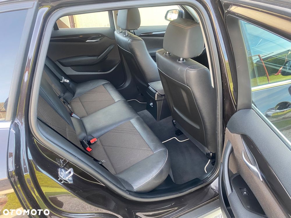 BMW X1 sDrive18d xLine - 18