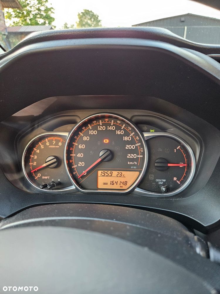 Toyota Yaris 1.33 VVT-i - 23