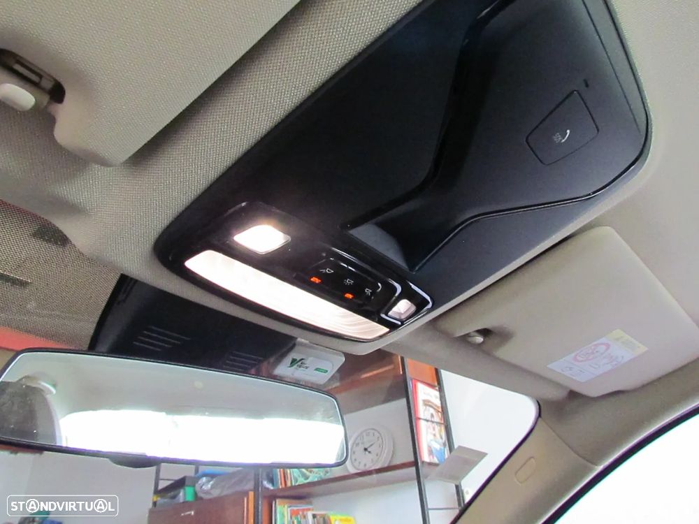 BMW 320 d Advantage Auto - 19