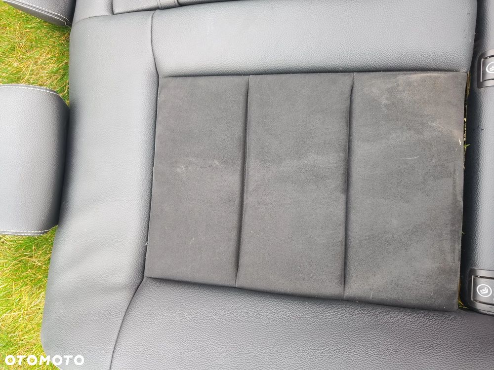 MERCEDES W212 AMG SEDAN KANAPA TYLNA BIAŁA NIĆ ALCANTARA - 12