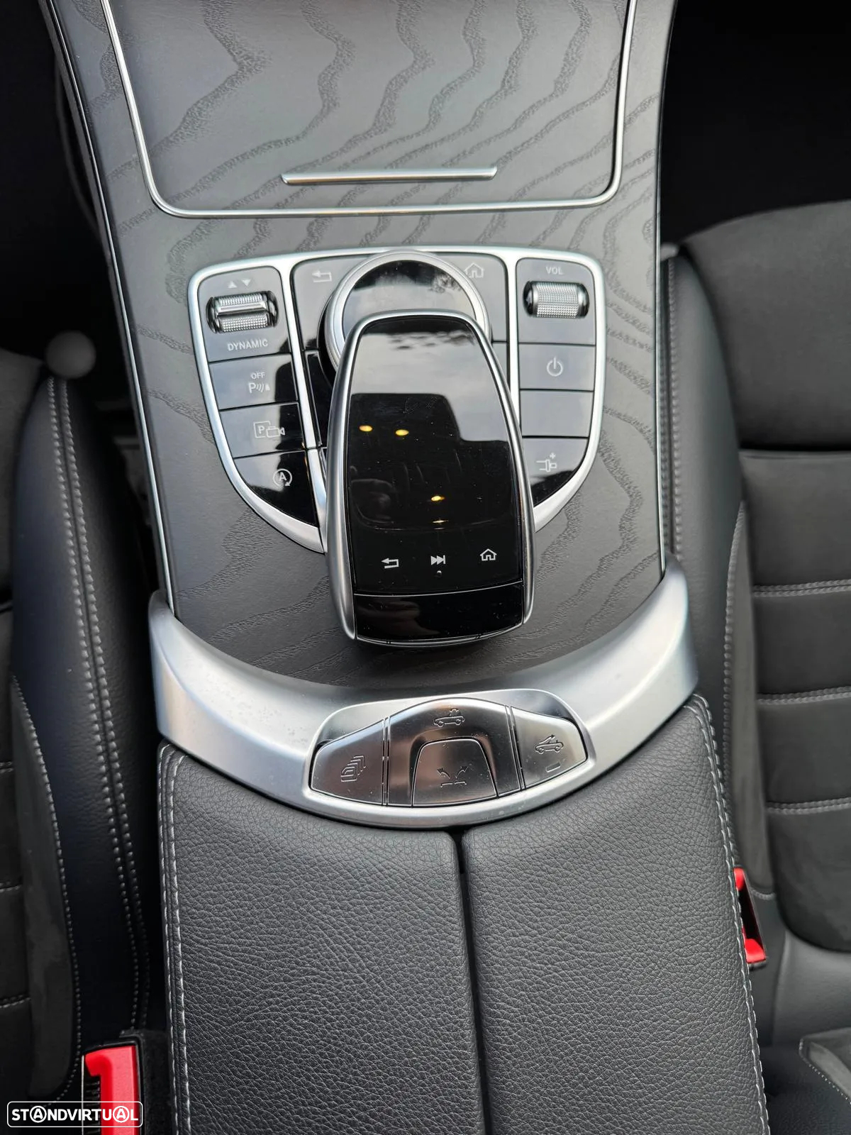 Mercedes-Benz C 180 Coupe 7G-TRONIC AMG Line - 41