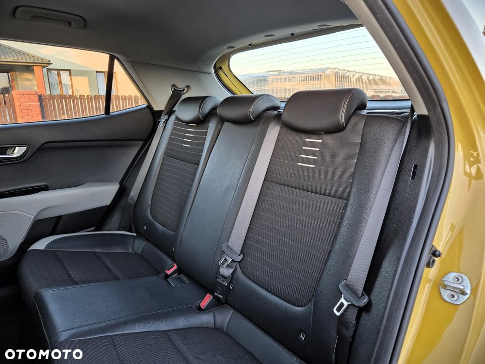 Kia Stonic 1.4 L - 16