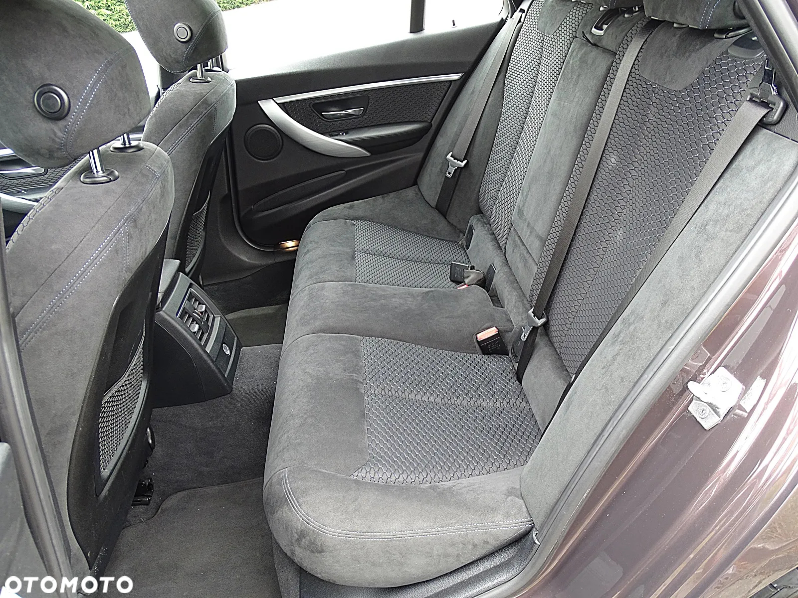 BMW Seria 3 320d xDrive M Sport - 32