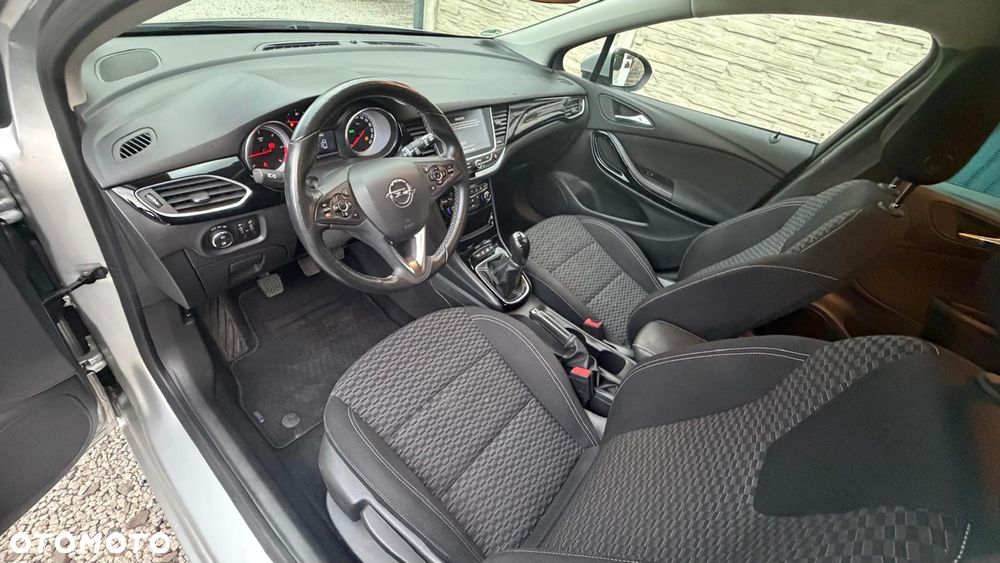 Opel Astra - 26