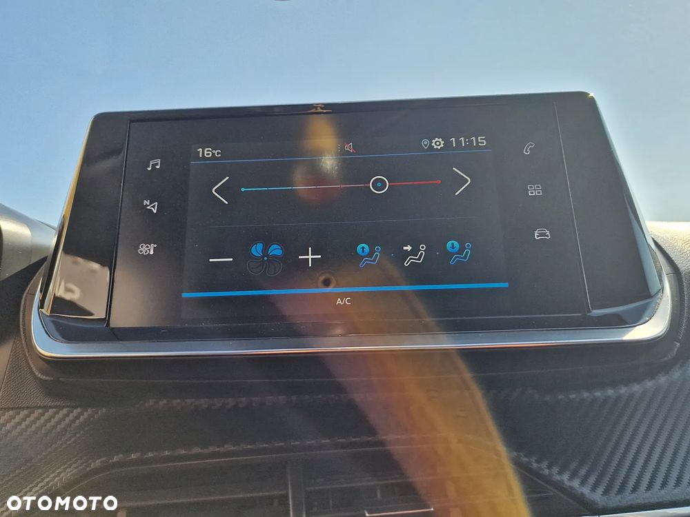 Peugeot 208 1.2 PureTech Style S&S - 18