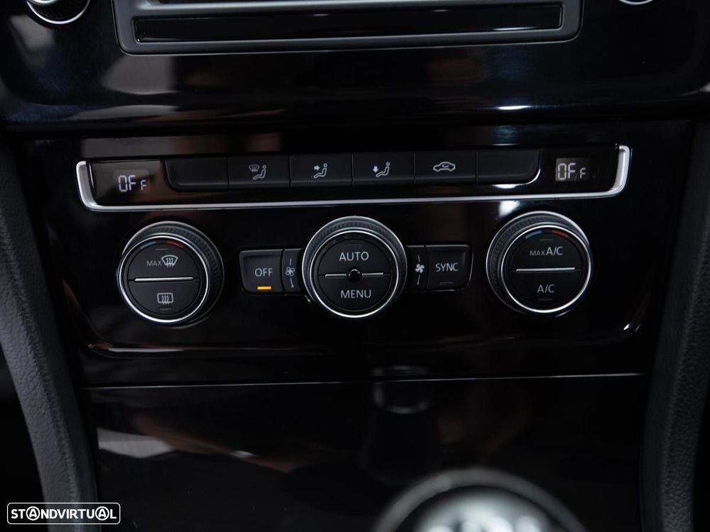 VW Golf - 16