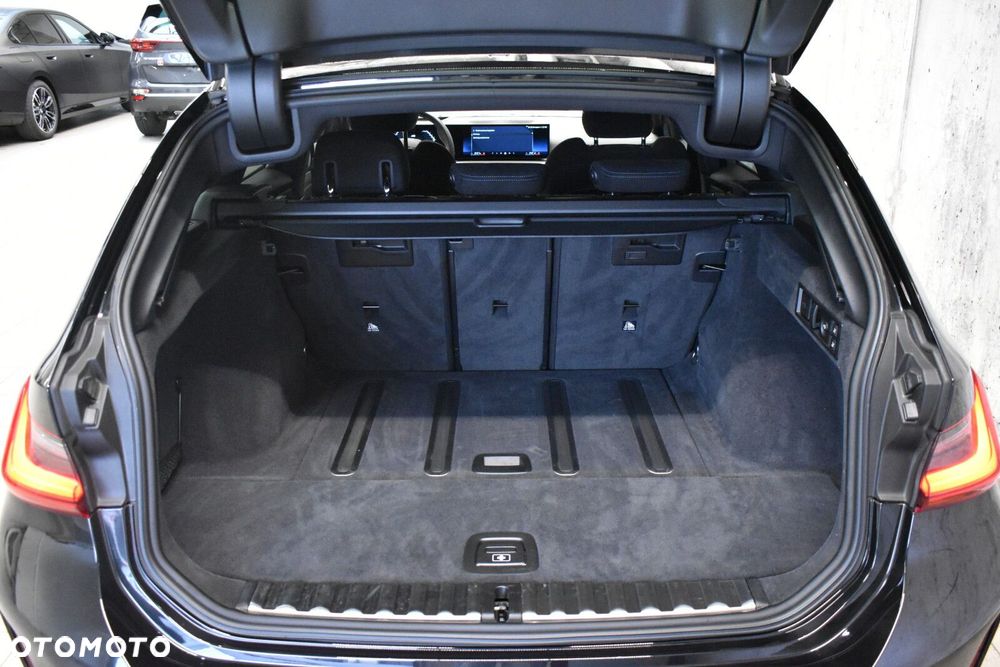 BMW Seria 3 320i M Sport sport - 23