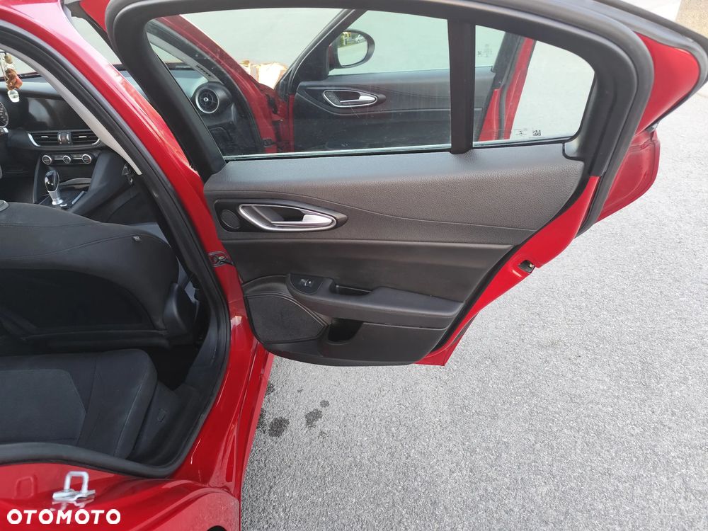 Alfa Romeo Giulia 2.0 Turbo Super - 10