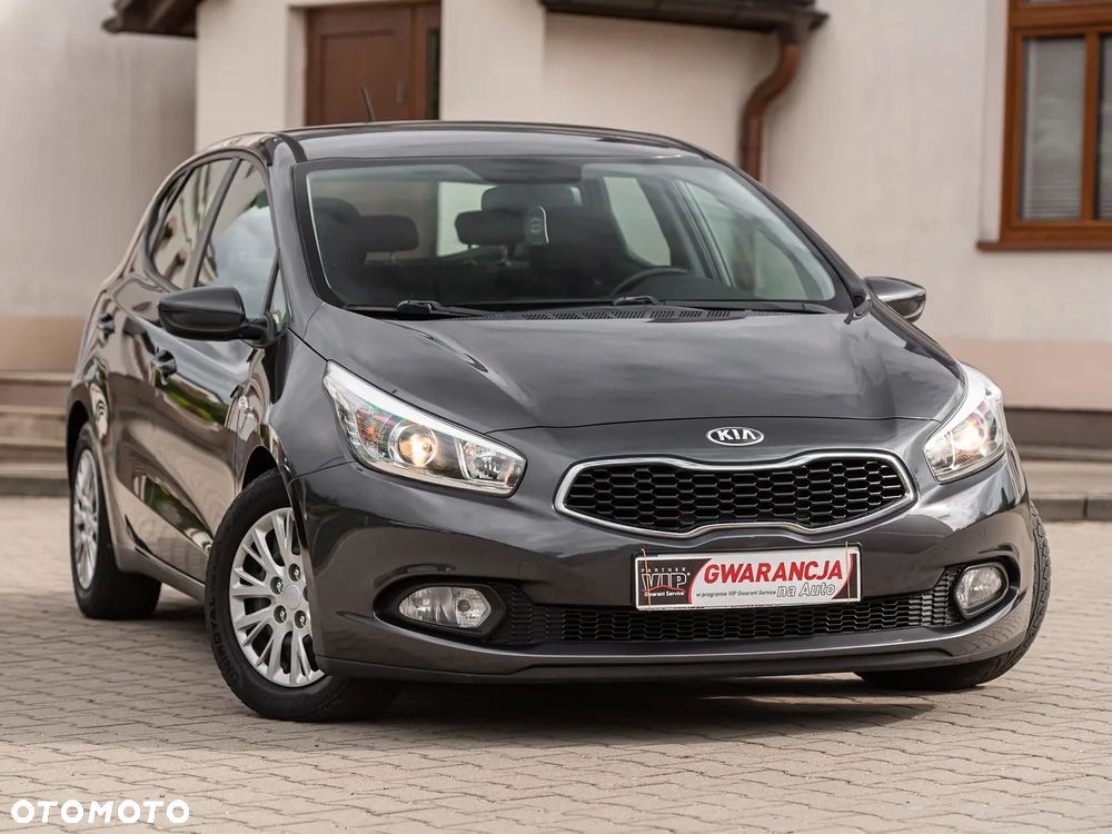 Kia Ceed - 1