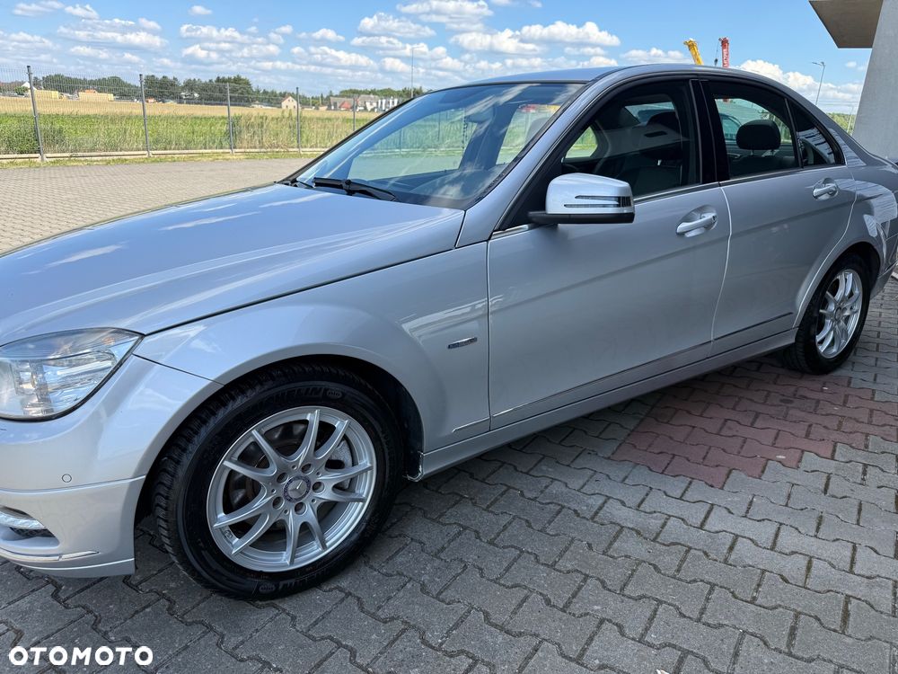 Mercedes-Benz Klasa C 250 CDI DPF Automatik BlueEFFICIENCY Avantgarde - 22