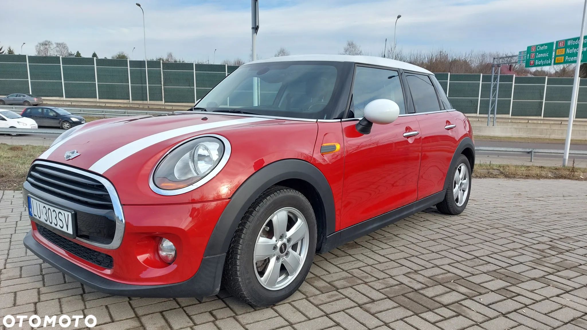 MINI Cooper Standard - 1